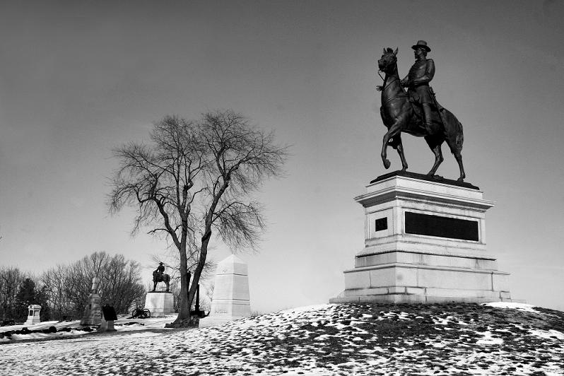 Image of statues